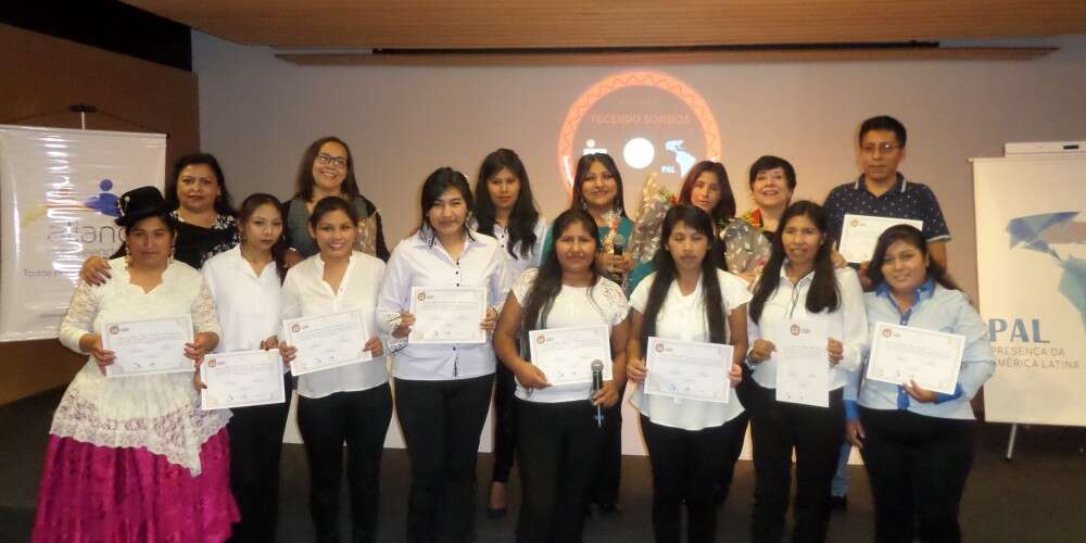 24 empreendedores completam turma de formandos do Programa Tecendo Sonhos que aconteceu no último dia 22