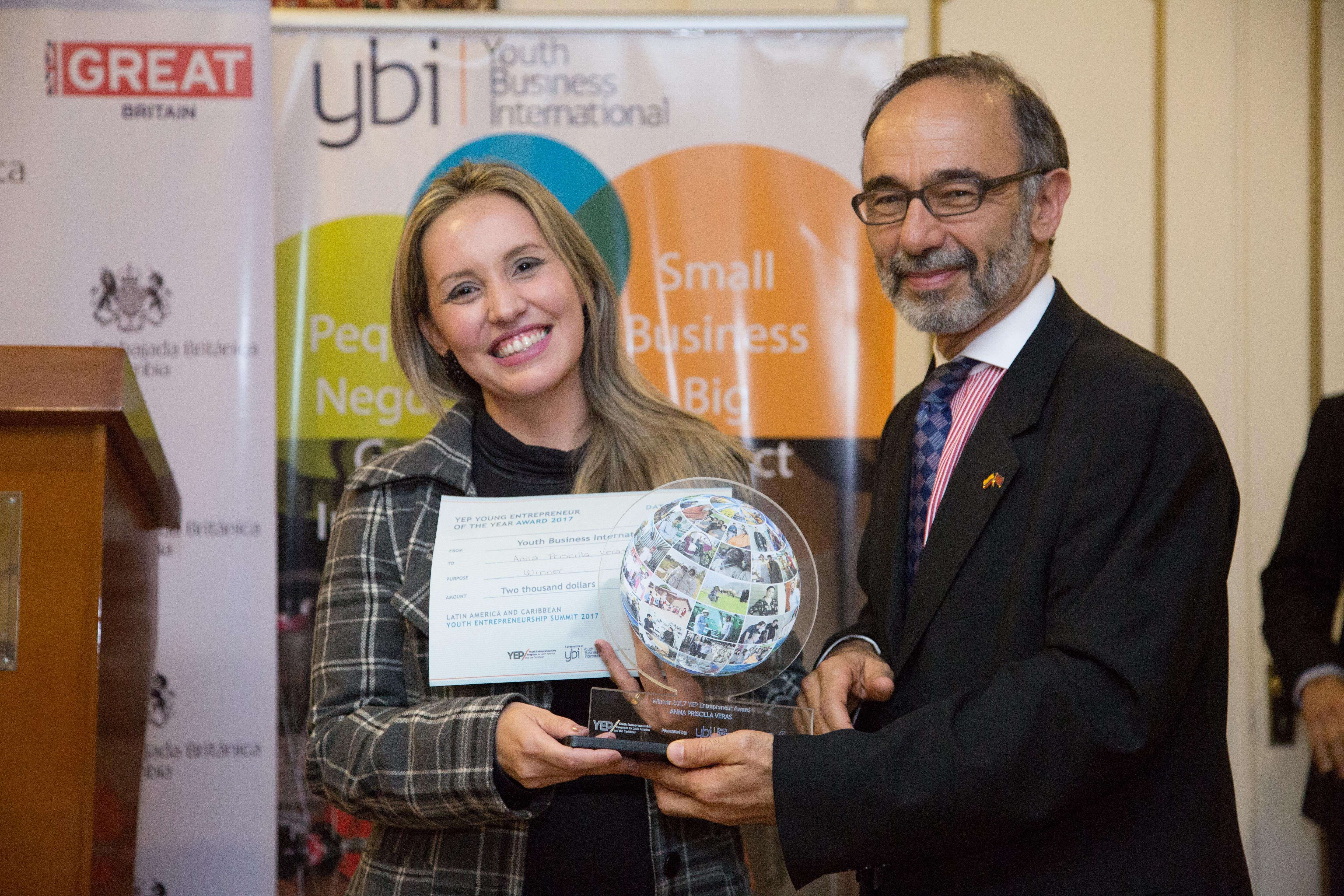 Empreendedora apoiada pela Aliança Empreendedora conquista premiação internacional
